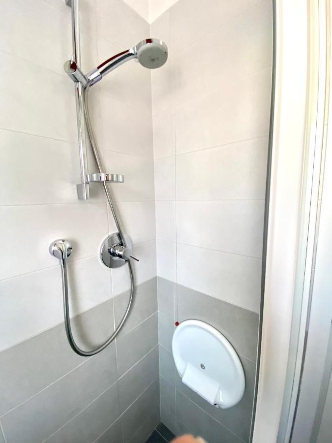 Monolocale Con Terrazzo Alle Porte Di Milano Bresso Eksteriør bilde